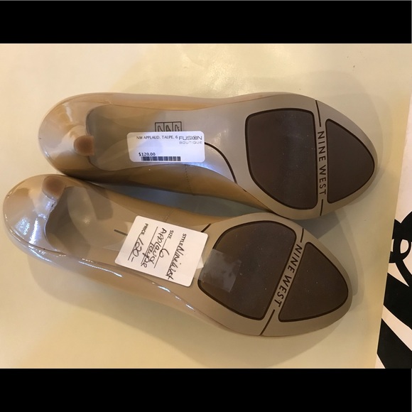 NEW Nine West Taupe Patent Shoes - Picture 4 of 8